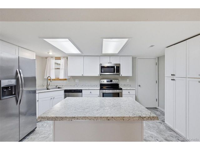 6965 Gayle Lyn Ln, Colorado Springs, CO 80919