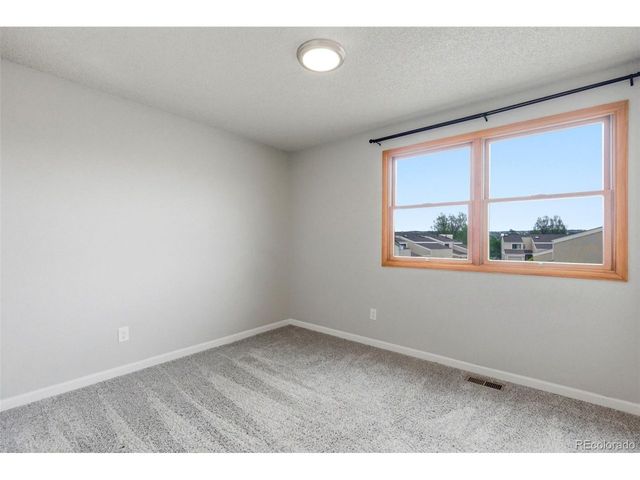 6965 Gayle Lyn Ln, Colorado Springs, CO 80919