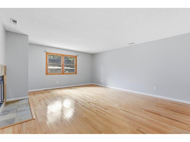 6965 Gayle Lyn Ln, Colorado Springs, CO 80919