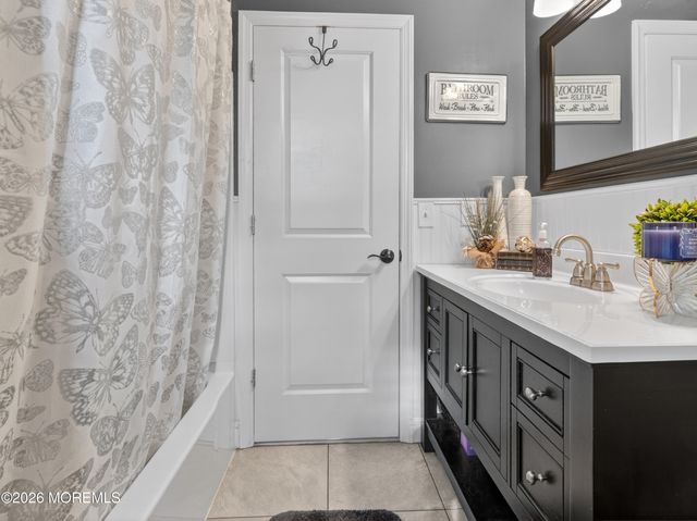 401 Daffodil Drive 401, Jackson, NJ 08527