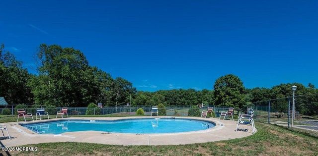 401 Daffodil Drive 401, Jackson, NJ 08527