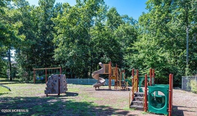 401 Daffodil Drive 401, Jackson, NJ 08527