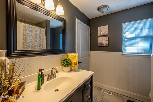 401 Daffodil Drive 401, Jackson, NJ 08527