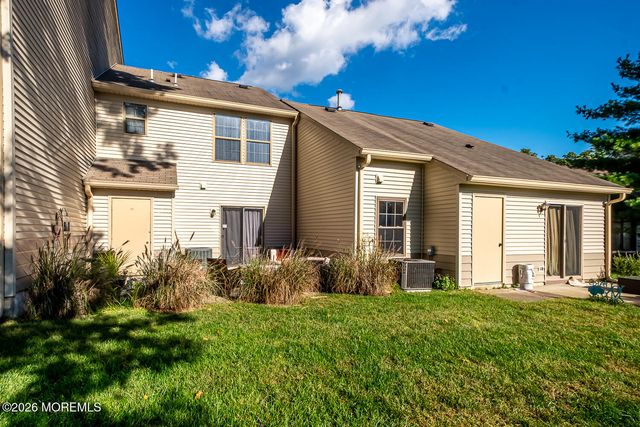401 Daffodil Drive 401, Jackson, NJ 08527