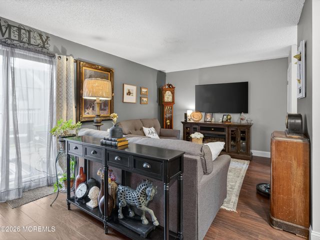 401 Daffodil Drive 401, Jackson, NJ 08527