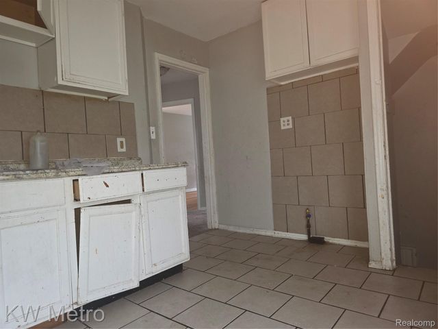 19452 Prevost Street, Detroit, MI 48235