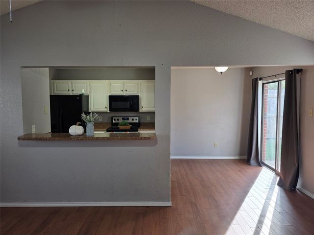 1731 Cliffcrest Drive, Duncanville, TX 75137