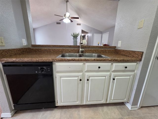 1731 Cliffcrest Drive, Duncanville, TX 75137