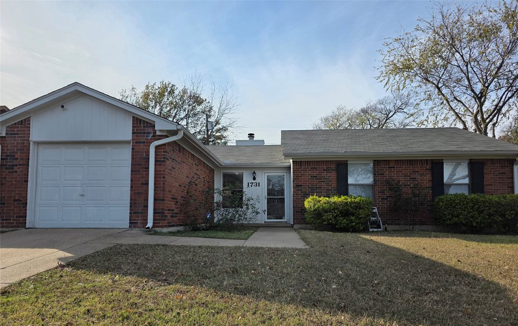 1731 Cliffcrest Drive, Duncanville, TX 75137