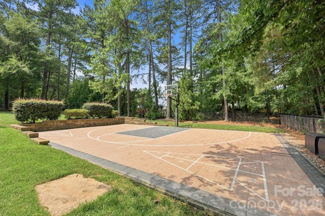 111 Quaker Road, Mooresville, NC 28117