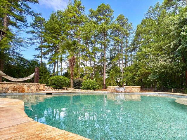 111 Quaker Road, Mooresville, NC 28117