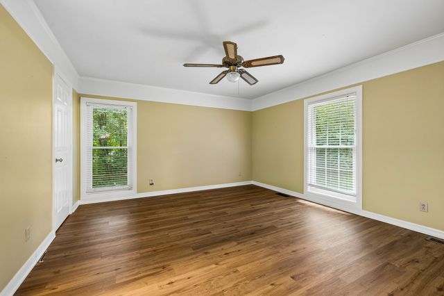 1912 Graceland Dr, Goodlettsville, TN 37072