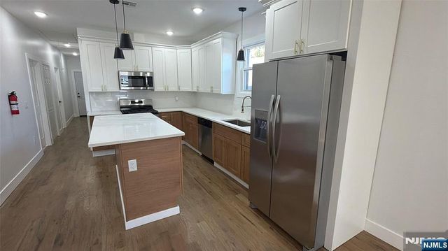 57 Montgomery 2, Newark, NJ 07108
