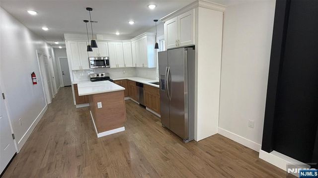 57 Montgomery 2, Newark, NJ 07108