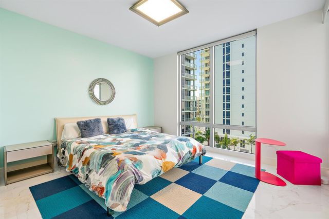 1 Water Club Way 704, North Palm Beach, FL 33408