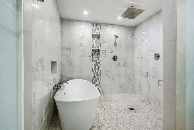 10517 Buxton Rd, St Amant, LA 70774