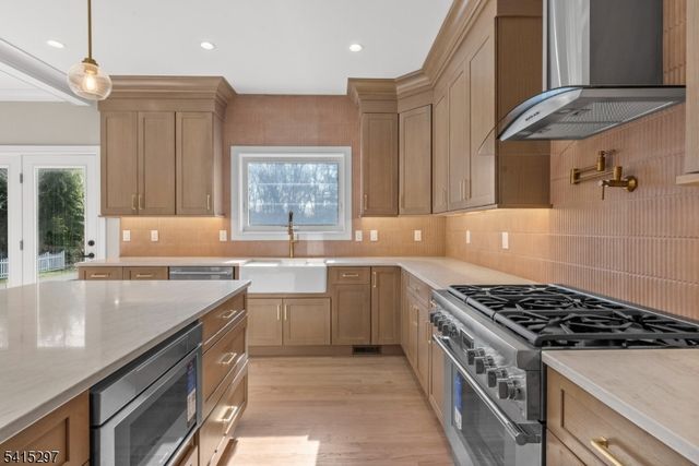 1972 W Broad, Scotch Plains Twp., NJ 07076