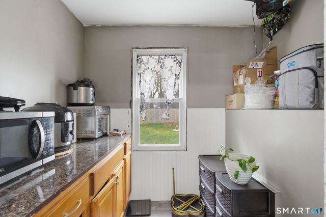 226 School Street, Manchester, CT 06040