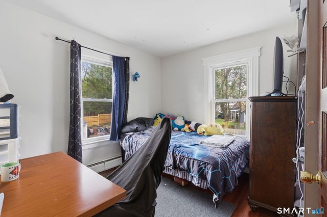 226 School Street, Manchester, CT 06040