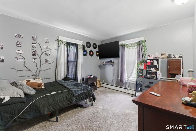 226 School Street, Manchester, CT 06040