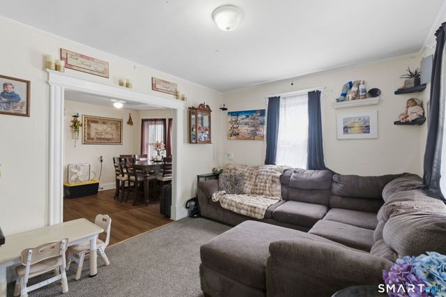 226 School Street, Manchester, CT 06040