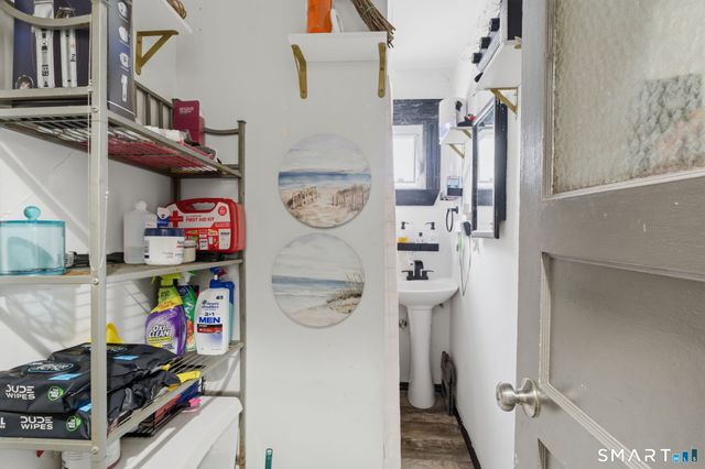 226 School Street, Manchester, CT 06040