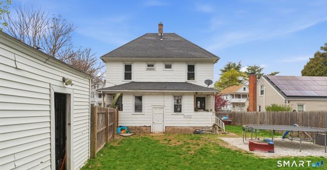 226 School Street, Manchester, CT 06040