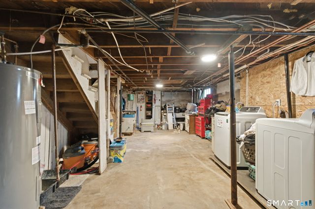 226 School Street, Manchester, CT 06040