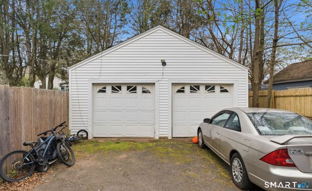 226 School Street, Manchester, CT 06040