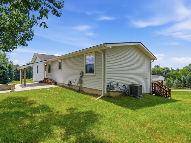 13396 Miracle Drive, Chelsea, MI 48118