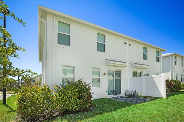 267 Osprey Preserve Boulevard, Jensen Beach, FL 34957