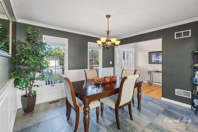 359 Rock Creek Drive, Manteno, IL 60950