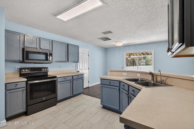 2978 RAVINE HILL Drive, Middleburg, FL 32068