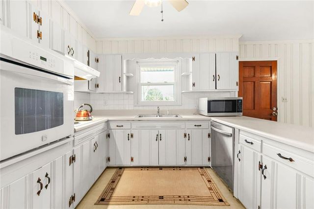 5291 Campbellton Road, Atlanta, GA 30331