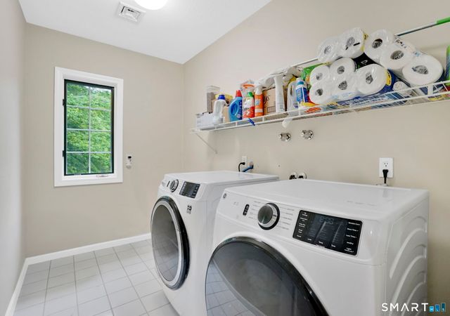 10 Sidney Way 10, Simsbury, CT 06070