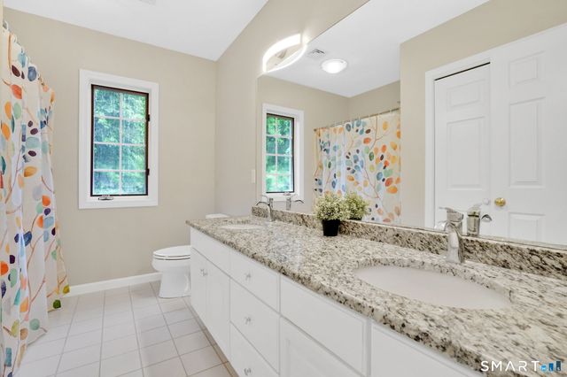 10 Sidney Way 10, Simsbury, CT 06070