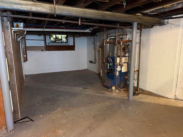 29801 Maplegrove Street, Saint Clair Shores, MI 48082