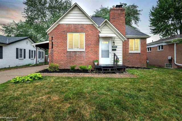 29801 Maplegrove Street, Saint Clair Shores, MI 48082