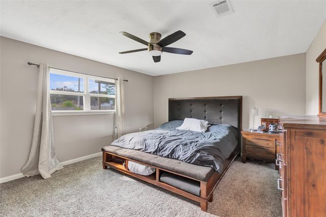 130 Lone Oak Lane, Liberty, TX 77575