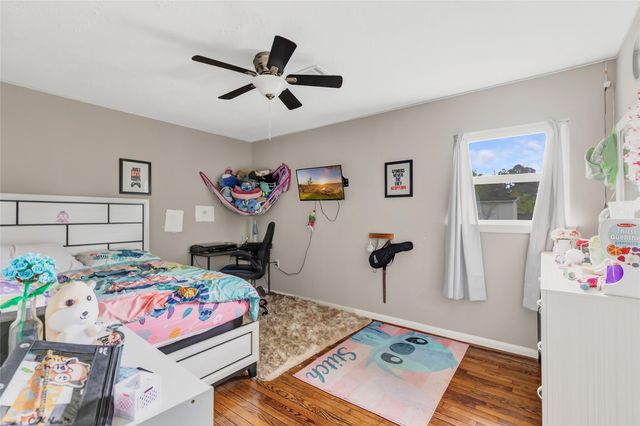 130 Lone Oak Lane, Liberty, TX 77575