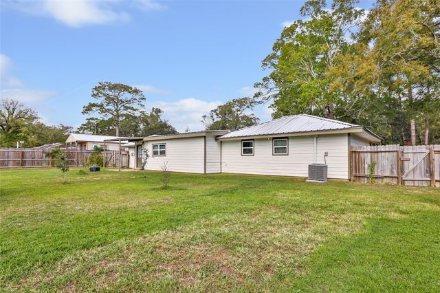 130 Lone Oak Lane, Liberty, TX 77575