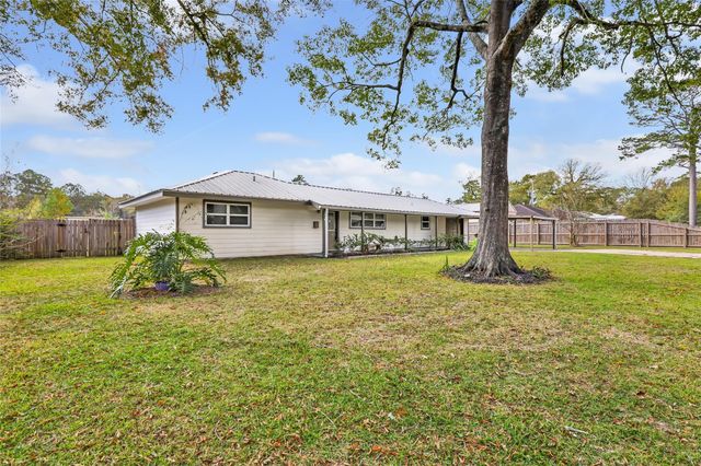 130 Lone Oak Lane, Liberty, TX 77575