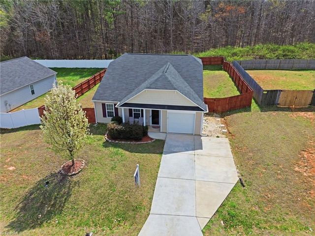 149 Creekstone Court, Lexington, NC 27295
