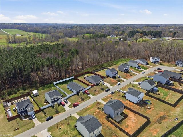 149 Creekstone Court, Lexington, NC 27295