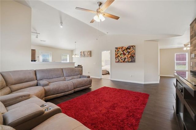 149 Creekstone Court, Lexington, NC 27295