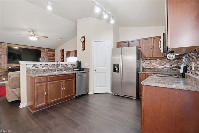 149 Creekstone Court, Lexington, NC 27295