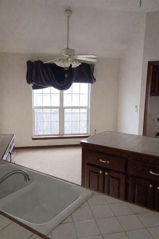 9216 Lakecrest Drive, Oklahoma City, OK 73159