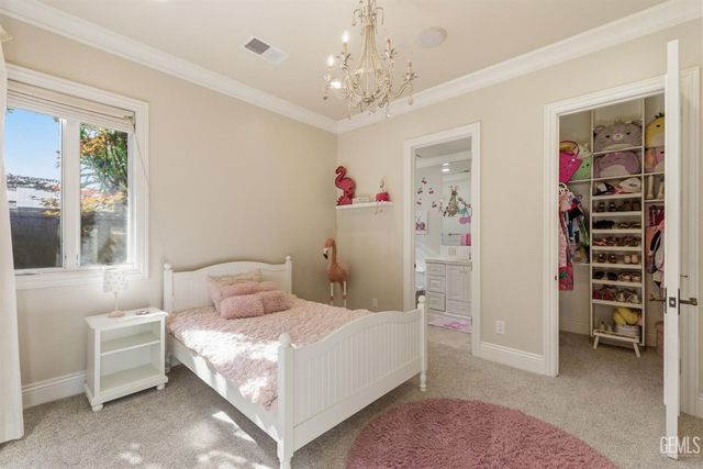 2709 Cormier Drive, Bakersfield, CA 93311