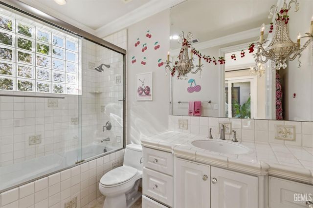 2709 Cormier Drive, Bakersfield, CA 93311