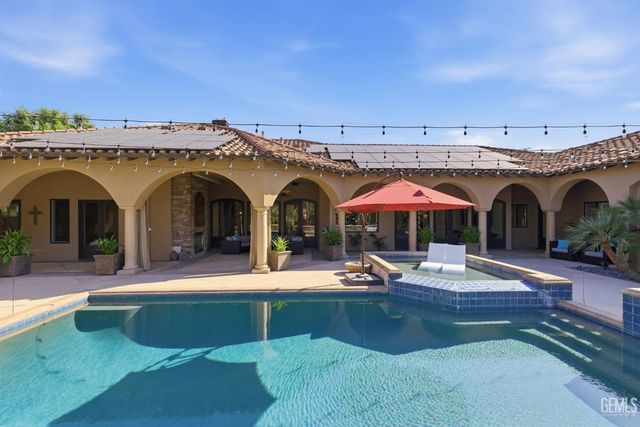 2709 Cormier Drive, Bakersfield, CA 93311